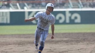 3安打、好守備連発で「イーマンは逃さんぜ」を体現！沖縄県選抜のリードオフマンが高校日本代表の投手陣から固め打ち