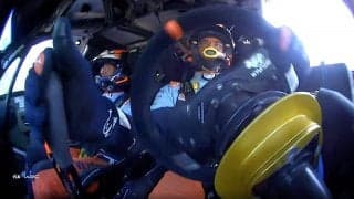 “知的な王者”もブチギレ！ 世界最速ラリー車が標識をぶっ壊した「ワイルドな瞬間」が話題 ドライバーは放送禁止用語で怒り心頭