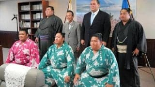 熱海富士らが地元出身力士が静岡県知事を表敬