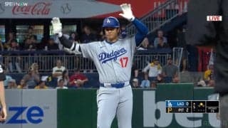 本当に体調不良？ 大谷翔平、爆速ライナー→悠々“スタンディングダブル”にファン騒然「軽く合わせただけで…」