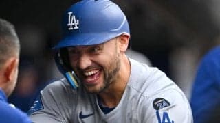 ドジャース「5番・コンフォート」2安打　剛腕スキーンズに2三振も16球の粘り　ファンの反応「覚醒するかも」「たまたまでしょ」