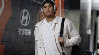 大谷翔平「体調はいい」　ざわつくロッカーに颯爽登場…ド軍に発生した緊急事態