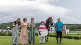【岩手競馬】ミリオンライブコラボで香里有佐・高橋ミナミ・山口立花子ら人気声優が表彰式に登場