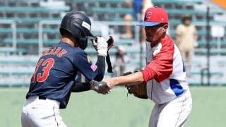 侍U18への死球直後…キューバ左腕が“粋な計らい”　自ら求めた握手、球場は拍手喝采