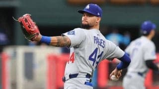 「なんて負け犬だ」山本由伸のノーノ-を“諦めた”ドジャース24歳外野手にファン落胆「フェンスに登るくらいして欲しかった」