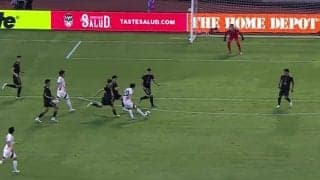 「右足も精度やばい」久保建英、僅かな隙間を狙い撃つ逆足フィニッシュにスタジアム騒然「違和感まったくない」