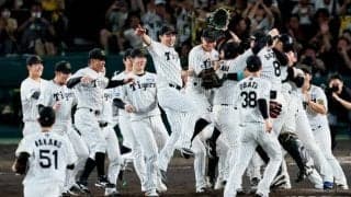 阪神優勝、百貨店・スーパーさっそくセール　経済効果976億円試算