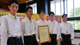 総体V「声援で粘り強く」　島根・横田高男子ホッケー部、県庁で報告