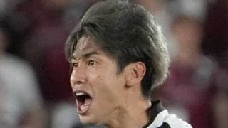 ｢えぐいマダム感！｣元日本代表FW大迫勇也の美人モデル妻、“オーラ全開”2ショットに吉田麻也が反応