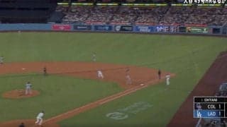 球場騒然！大谷翔平、爆速弾丸ライナーで“まさかの光景”「当たったらヤバいw」184キロ“異次元打球”→相手内野陣が動けない「ホームランの打ち損ね？」