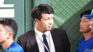 思わぬ“引退勧告”に「まだ選手をやりたい」　抱えた葛藤…元ロッテ捕手が選んだ道