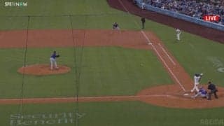 大谷翔平、170キロ“火を吹く”弾丸ヒットが相手グラブを弾き飛ばす…爆速タイムリーにファン驚愕「速すぎw」