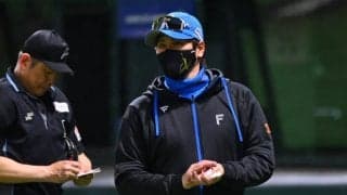 新庄監督の“報告”にファン感涙　バット直撃の八木コーチに言及「見る限り大丈夫でした」