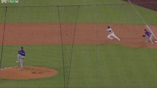 油断した…？ 大谷翔平、“イライラ走塁”でまさかの展開「余裕やんw」相手投手の隙をついて“爆速盗塁”「そりゃ走られる」