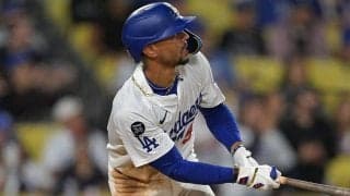 満塁弾のベッツが駆け寄った“大物”　大谷のお尻を叩いた直後…有言実行にMLB公式も注目