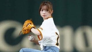 東京Dに出現した美女が見事な一投　ドラマ主演タレントの登場にスタジアム歓喜