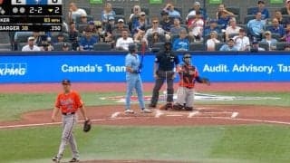 もうワケわからん！菅野智之に“イライラ”「首傾げてる」絶妙すぎる“魔球”→打者が混乱したまま見逃し三振「これは手が出ない」