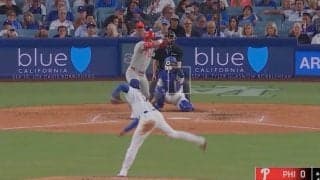 球場騒然！ 大谷翔平、エグい内角球→ギリギリ“爆速通過”「怖すぎ」「これはビビる」ライバルへの容赦ない剛速球が話題に「メンタル強すぎ」