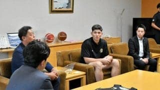 バスケB1・群馬クレインサンダーズ、開幕を前に太田市長を表敬訪問