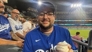 大谷翔平の記念球を「2年間待っていた」　スタンドで大騒ぎ…ド軍は「人生そのものだ」