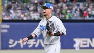 中田翔、引退セレモニーで謝罪「中日の戦力になれなかった」　目を潤ませて「幸せでした」