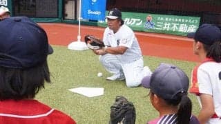 小学生も簡単「ミスなく捕れる」　世界一戦士が伝授…キャッチング上達のカギ握る“指と肘”