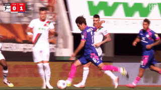 衝撃！ 佐野海舟、“爆速スーパーゴール”でブンデスリーガ初得点「ボランチの完成系じゃん」ボール奪取→縦突破→左足一閃の一部始終「１人で完結」