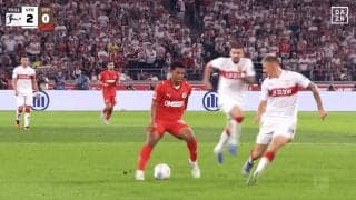 場内騒然！ 日本代表MF、高速フェイント→絶妙ノールックパスが話題「やっぱりセンスある」「よく見えてる」藤田譲瑠チマのアシスト未遂