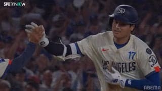 「It''s SHO TIME！！」大谷翔平の“100マイル逆方向”弾にMLB公式も脱帽 本拠地熱狂＆口あんぐりの豪快一振り
