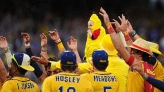 世界陸上の裏で…MLB球場で「世界一遅いレース」　10mに約2分も大歓声が生まれたワケ