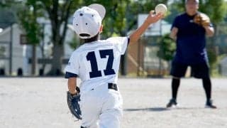 肩肘を痛める“手投げ”をどう直す？　球速アップ実現へ…161キロ右腕も勧める「ドッジボール効果」