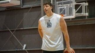 日本語学習を乗り越え国籍取得…“日本代表”は「大きな目標」B1広島・メイヨの帰化までの歩み