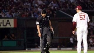 楽天-鷹戦で珍事…マウンド付近の芝生が剥がれる　グラウンド整備で一時中断