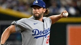 なぜ異例のブルペン待機を直訴？　カーショーが苦境のド軍に見せた“漢気”「どんな形でもいい。俺は求められたことをする」