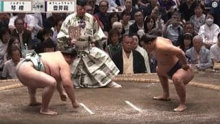大相撲、優勝を左右する一番で“残念”な行為 「タイミング悪すぎ」ファン怒り 湊川親方「仕切ってるときに迷ってしまう要因があったのか…」