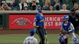 佐々木朗希の「エゲつない」変化球に“60発男”のバットが止まらない！ 97cm落ちたスプリットに米驚き「こんなの反則」