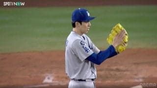 佐々木朗希も激賞！ド軍“10月男”が大ファインプレー 「体勢が崩れながらも」余裕でアウトの好送球、“剛腕”をバックが盛り立てる