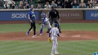 一体、何が起きた？ 佐々木朗希、たった3球で“まさかの光景”「ヤバすぎ」「すげえええ」”60発男”の三振リアクションが話題に「ドン引きやん」