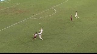 「何してんねん」神戸に逆転負けの清水守備陣にファン辛辣「ボロが出てきてる」味方同士が交錯→クリアミスからの失点に「責められない」と同情の声も