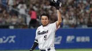 感極まり…燕・川端慎吾が神宮最終打席で涙　今季で現役引退、左飛も盛大な拍手