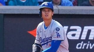 大谷翔平が真っ先に伝えた“光景”　自己新記録よりも先に…ファン総立ち、伝説の後ろ姿