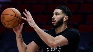 今年5月にアキレス腱を断裂したジェイソン・テイタムがコート上で練習開始