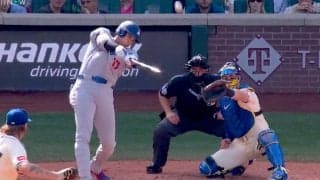 なんで打った！？ 大谷翔平、目を疑う“まさかの変態弾”「ヤバいな」「ボール球やろ」追い込まれてから“悪球打ち”…ファン騒然