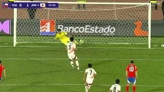 信じられない！ 日本代表キャプテンが“ど真ん中チップキック”の衝撃PK「強心臓すぎる」「もうセルヒオ・ラモスなのよ」市原吏音が大ブーイングを吹き飛ばす【U-20W杯】