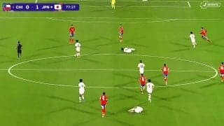 「これが南米」U-20日本代表が“ラフプレー”の連続被害…「チリが荒い」足裏タックル＆肘打ちで吹っ飛ばされた一部始終