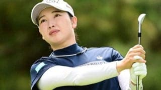 トップ女子プロの痛々しいギプスと笑顔の“指ハート”　左手首手術の小祝さくらにエール続々「サクラは春に花を咲かせます」