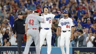 何が起きた…？ 大谷翔平、ヒット直後に“まさかの行動”「鳥肌立った」 ベンチに向けたリアクションが話題に「痺れるな…」「ガチモードやん」