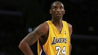 コービーが24番で出場した“初の公式戦”ユニフォームが約1億3068万円で落札