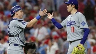 ドジャース先勝！「ゾーンで勝負できた」佐々木朗希がプロ初セーブ！同じ先発→クローザーの上原浩治氏が抑え適性に太鼓判