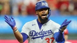 「過去をゴミ箱に捨てるようにして集中した」——テオスカーの究極ポジティブ思考が生んだ逆転3ラン！緩慢守備の汚名返上